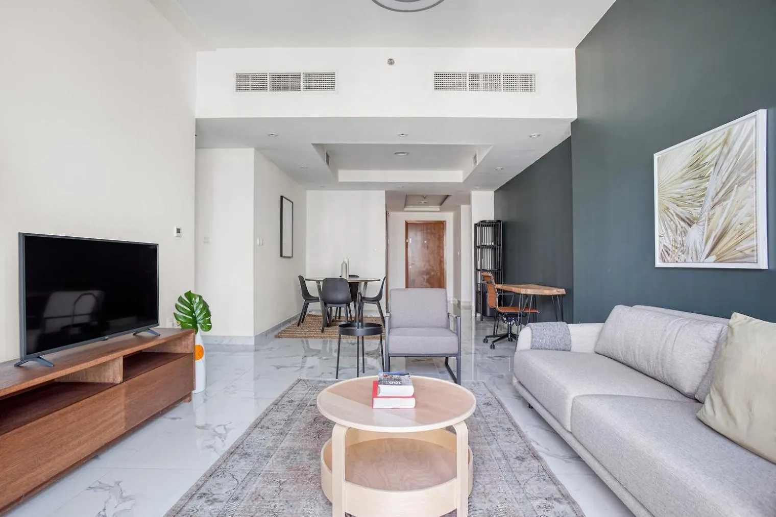 Blueground Noora Elevator Pool Balcony Dxb-828 Apartment Dubai